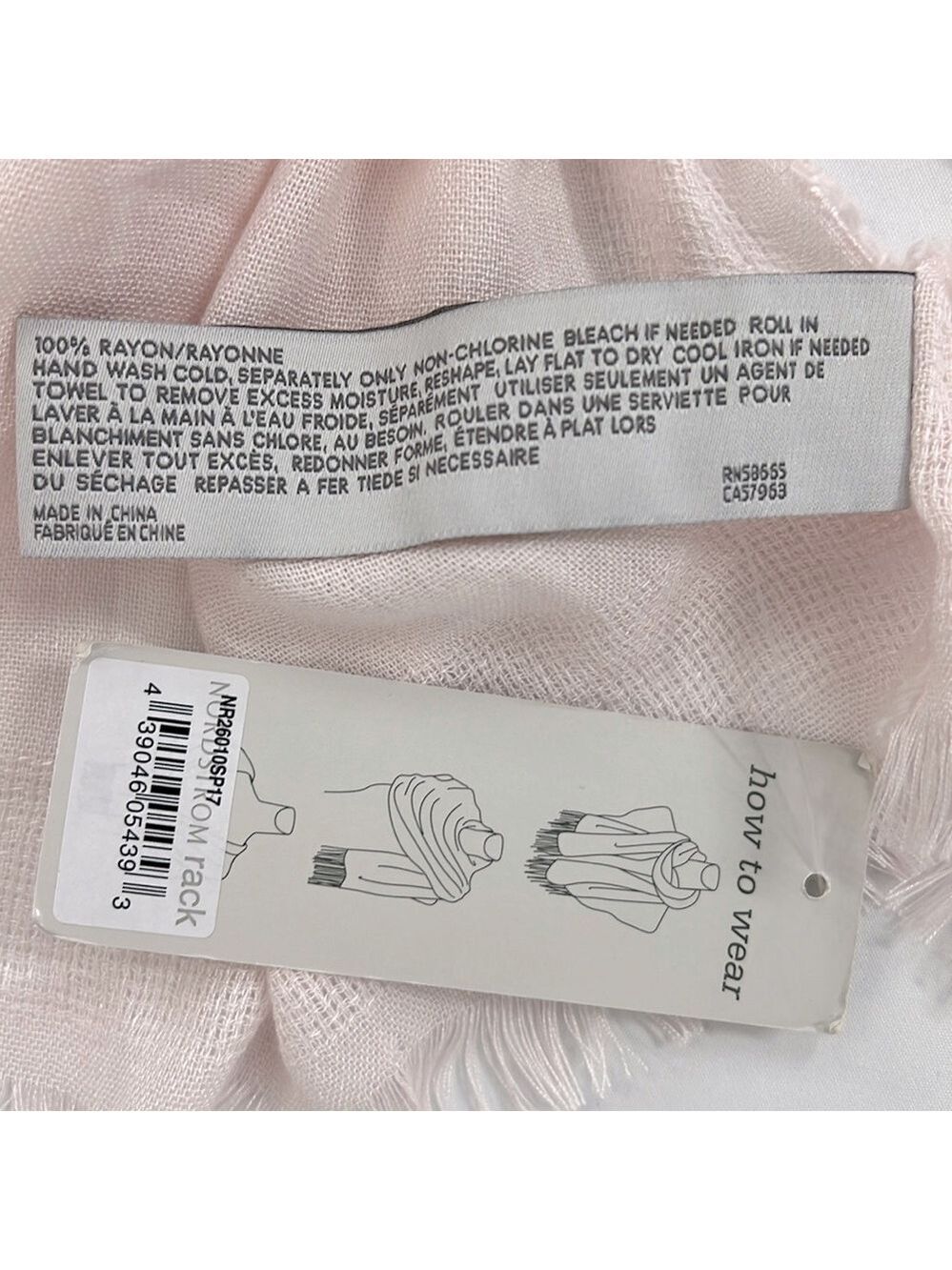 NWT Nordstrom Rack Pink Spring/Summer Scarf - Picture 6 of 8